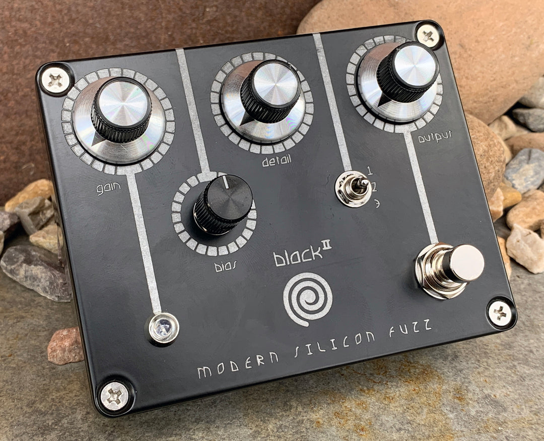 Black Spiral II Modern Silicon Fuzz